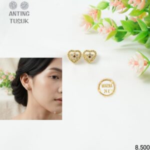 Anting Tusuk Hati